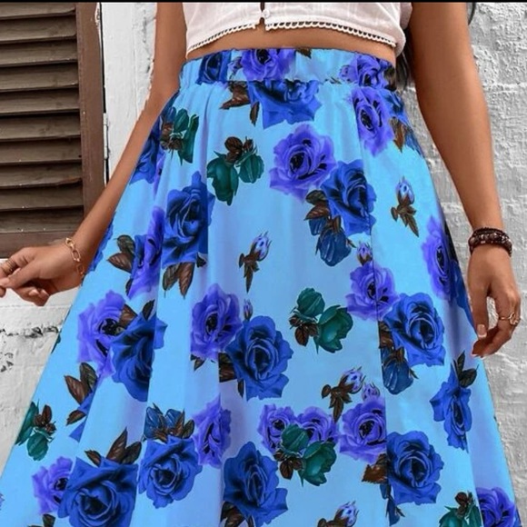🪻 Floral Midi Skirt 🪻 - Picture 4 of 9